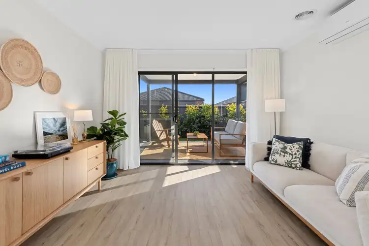 Fifth view of Homely house listing, 40 Fleurieu Circuit, Armstrong Creek VIC 3217