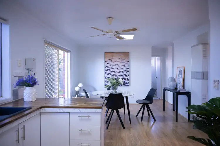 Fifth view of Homely house listing, 7 Carmarthen Close, Werribee VIC 3030