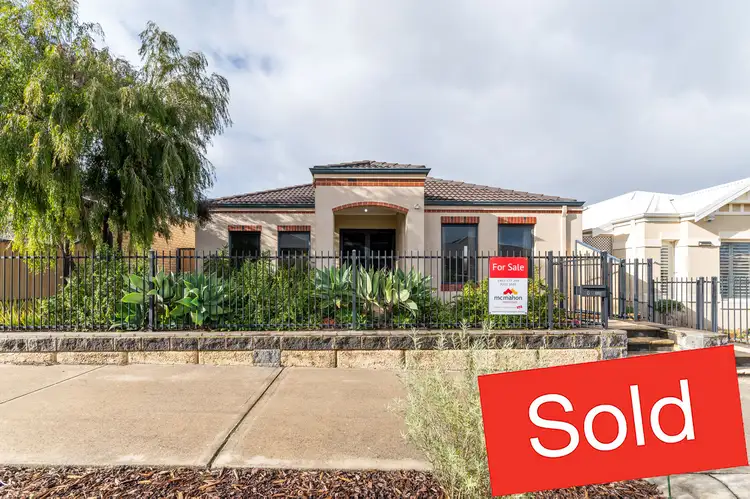 8 Pardalote Way, Tapping WA 6065