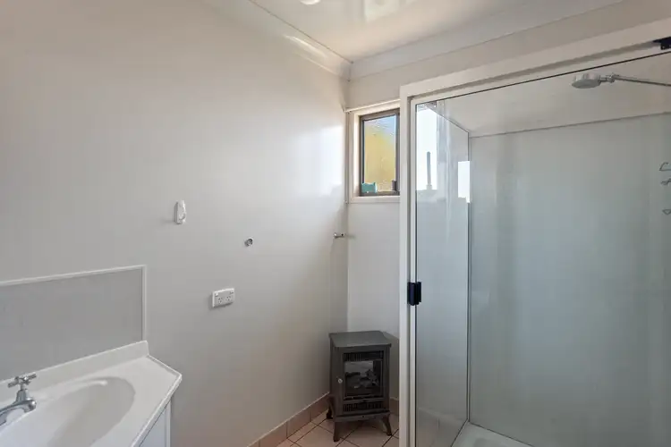 Fifth view of Homely semi-detached listing, 35 Federal Street, Oakey QLD 4401