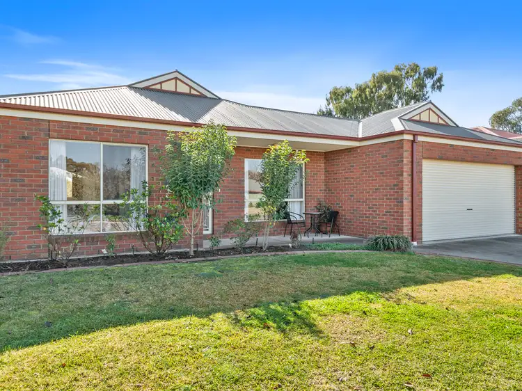 8 Lorelle Court, Tocumwal NSW 2714