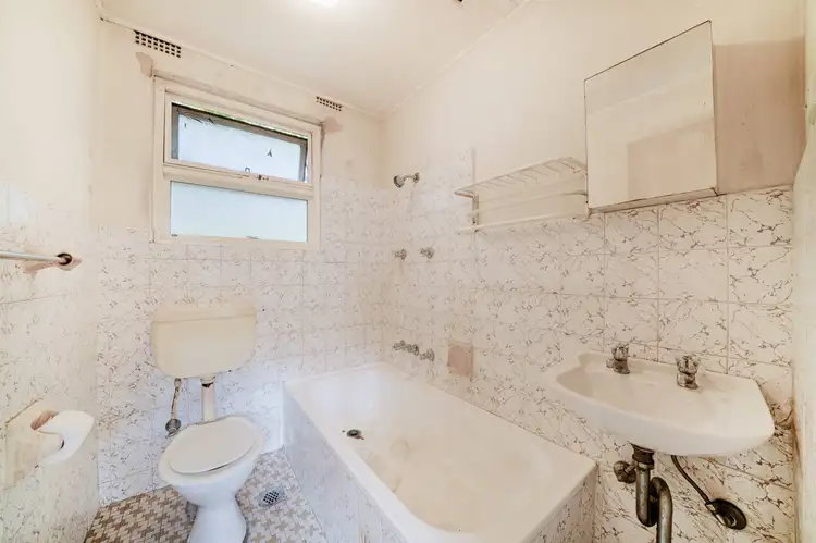 Sixth view of Homely unit listing, 5/13 Silver Street, St Peters NSW 2044