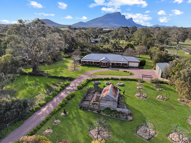 18-24 Henty Street, Dunkeld VIC 3294