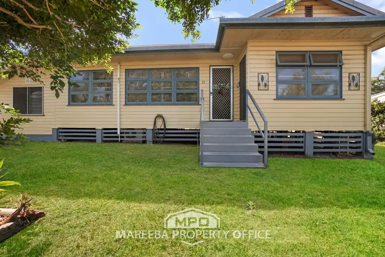 19 Haren Street, Mareeba QLD 4880