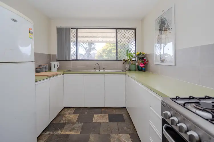 Seventh view of Homely house listing, 74 Cammillo Road, Camillo WA 6111