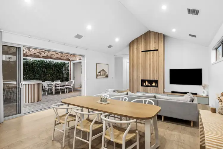 27 Harcombe Crescent, Torquay VIC 3228