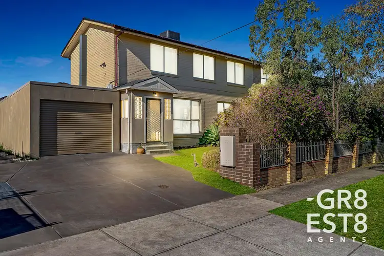 11 Cootamundra St