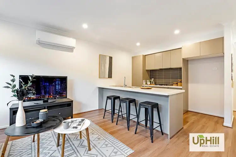 2 Seve Walk, Clyde North VIC 3978