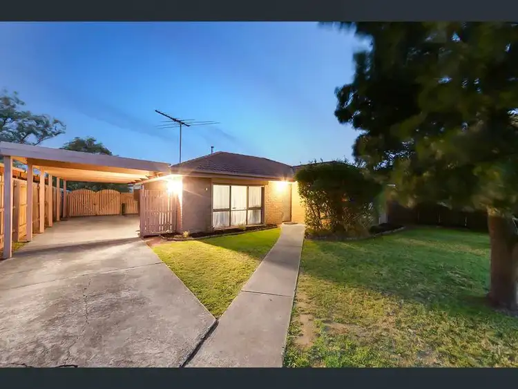 8 Katjusha Court, Pakenham VIC 3810