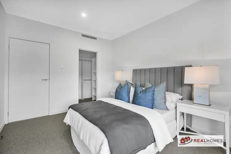 14/62 Bradley St, Glenmore Park NSW 2745