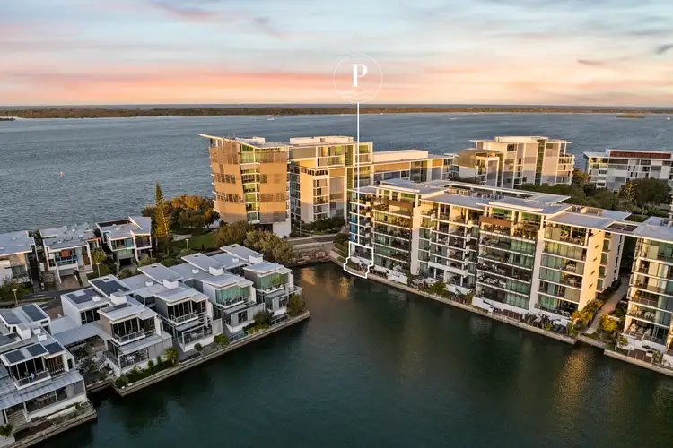 7106/2 Ephraim Island, Paradise Point QLD 4216
