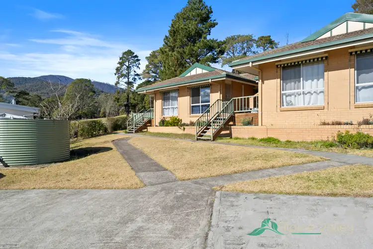 Main view of Homely unit listing, 2/25 Fairway Avenue, Mount Beauty VIC 3699