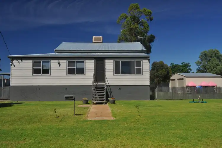 7 Gibbons Street