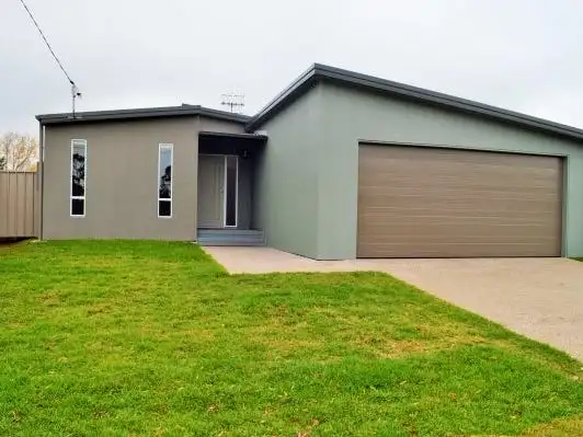 59 Vernon Street, South Guyra NSW 2365