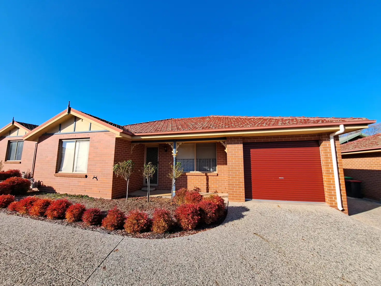 Main view of Homely townhouse listing, 2/16 Keatinge Court, Lavington NSW 2641