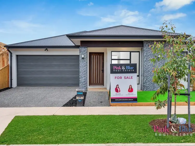 8 Kerala Street, Rockbank VIC 3335
