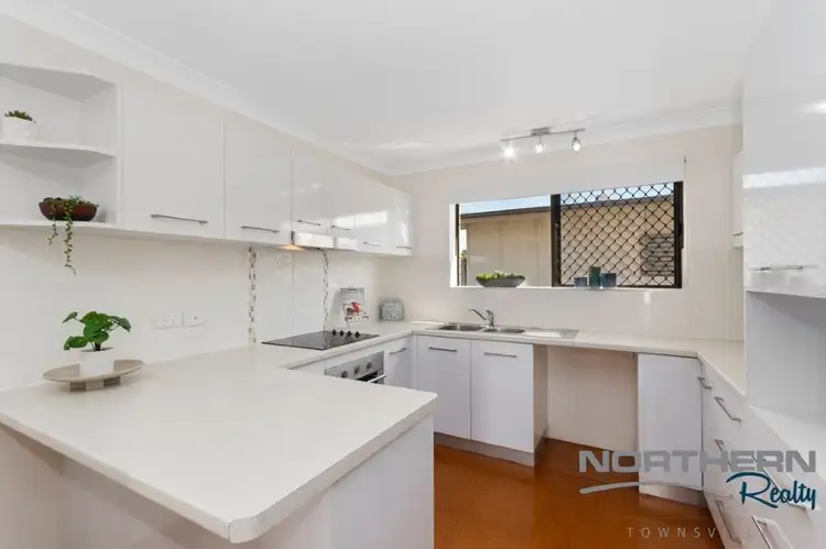 Fifth view of Homely unit listing, 1/25 Bundock Street, Belgian Gardens QLD 4810