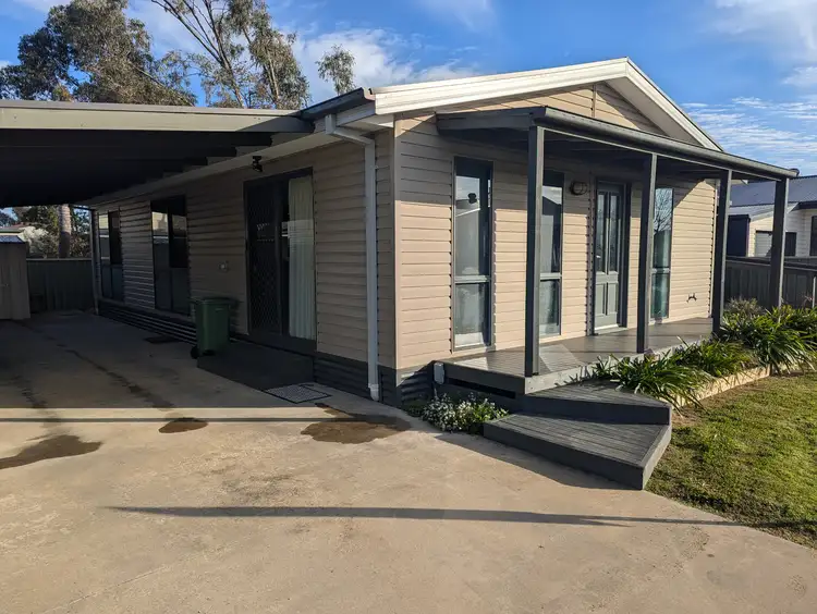 3 Sunshine Street, Tocumwal NSW 2714