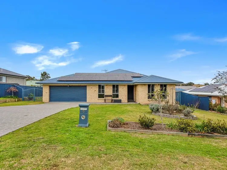 5 Grevillea Street