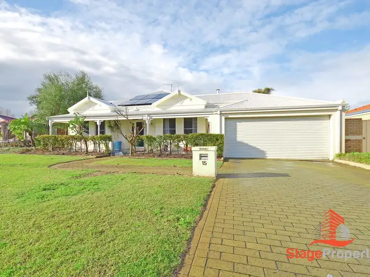 15 Inveraray Close