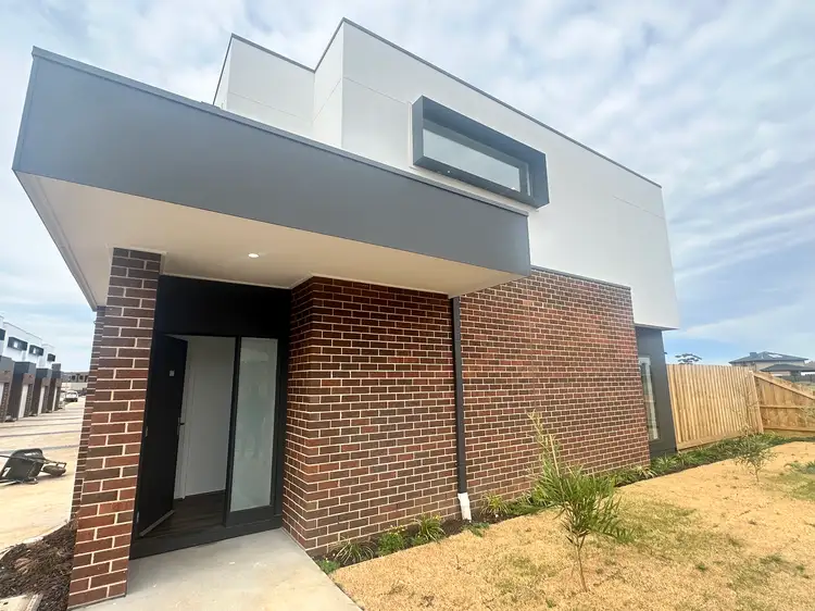 32 Malachite Drive