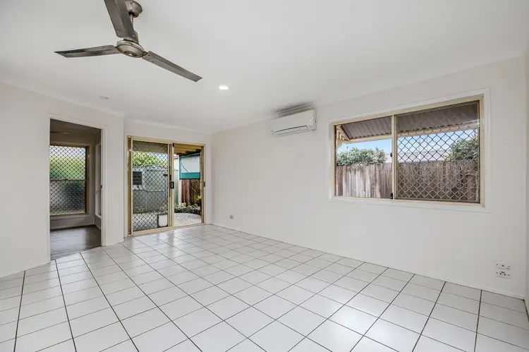 Fourth view of Homely semi-detached listing, 1/29 Bruce Avenue, Paradise Point QLD 4216
