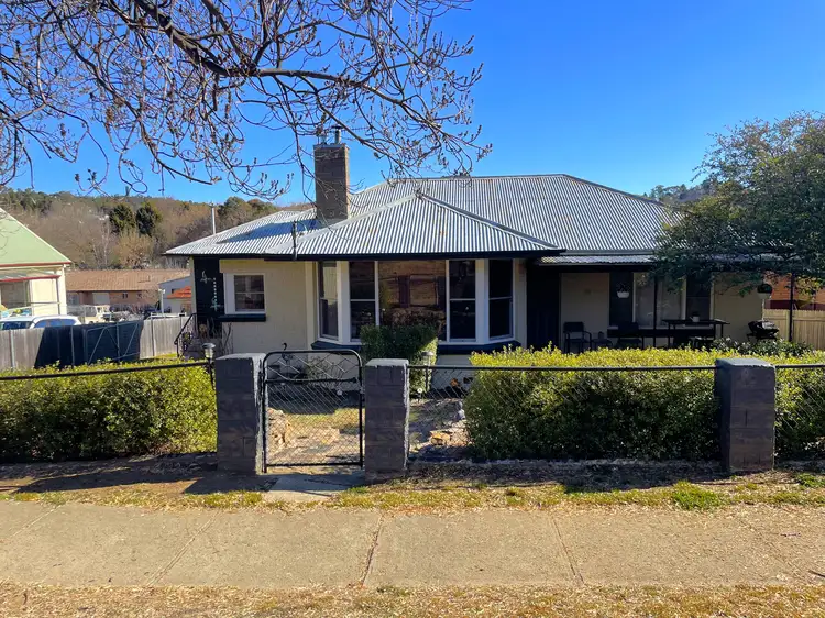 31 Creek Street, Cooma NSW 2630