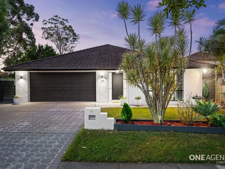 93 Parkwood Dr, Heathwood QLD 4110