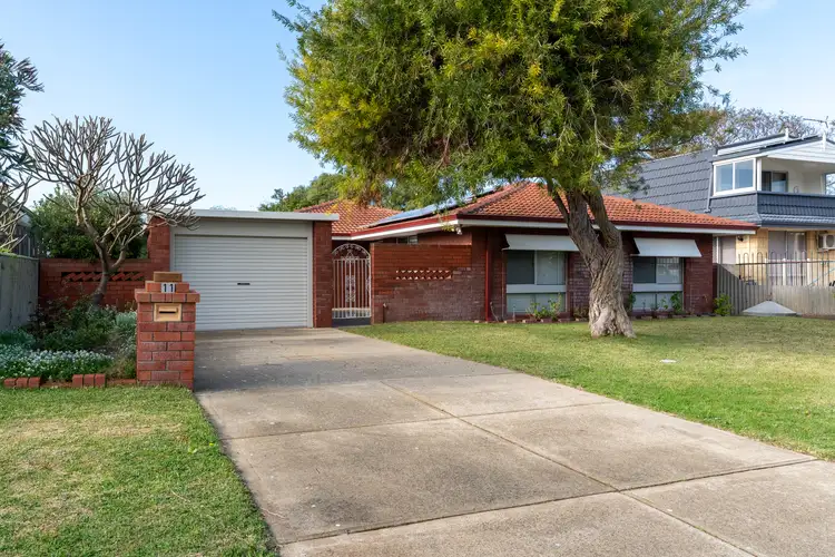 11 Shoalwater Road, Shoalwater WA 6169