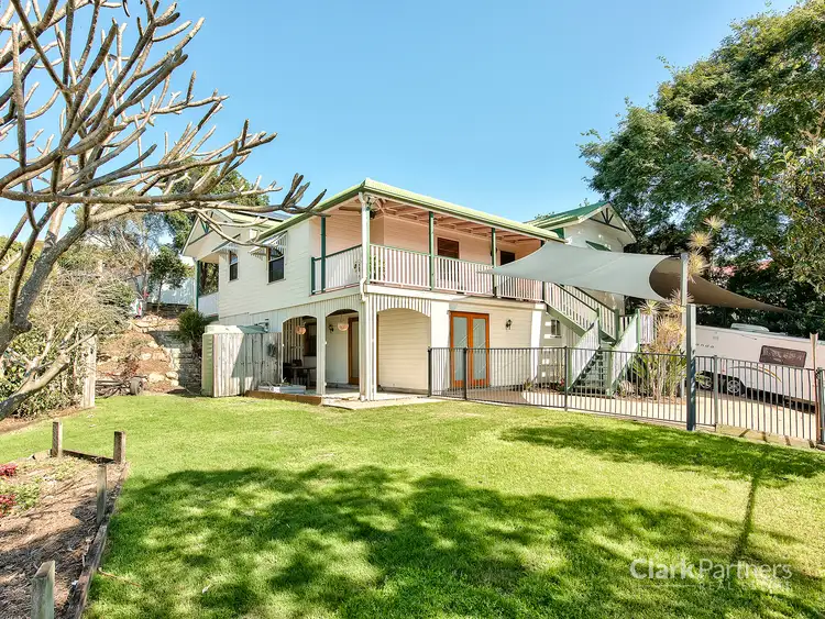 1 Howard Court, Arana Hills QLD 4054