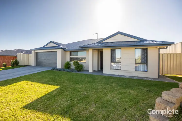 24 TELOPEA COURT, Worrolong SA 5291