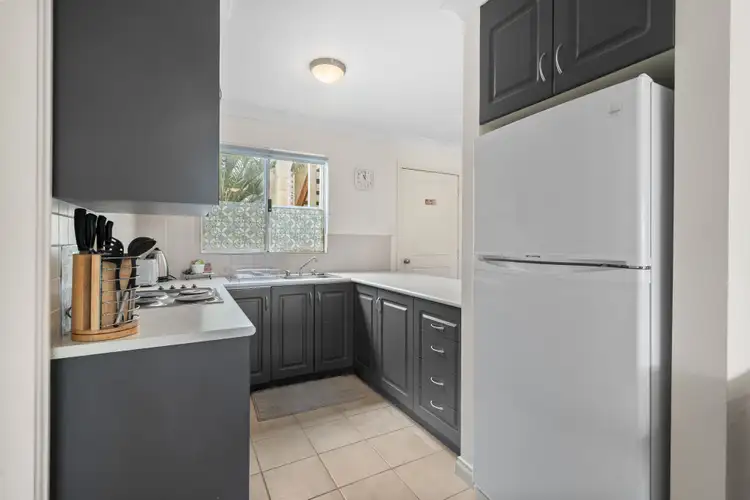 Sixth view of Homely unit listing, 23/1 Lakes Crescent, South Yunderup WA 6208