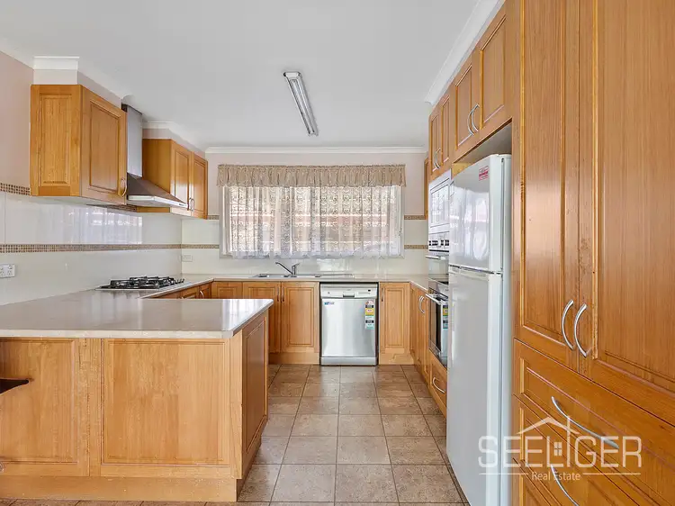 Sixth view of Homely house listing, 5 Leslie Mews, Yarrawonga VIC 3730