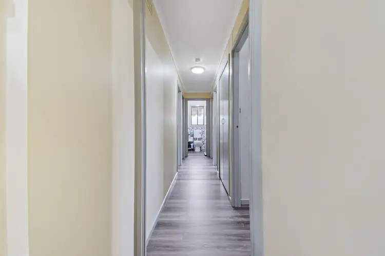 Sixth view of Homely house listing, 2 McKay Court, Tallangatta VIC 3700