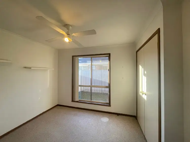 Sixth view of Homely unit listing, 2/732 Lavis Street, East Albury NSW 2640
