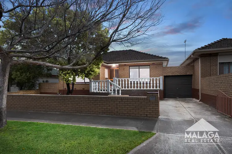 19 King Edward Avenue