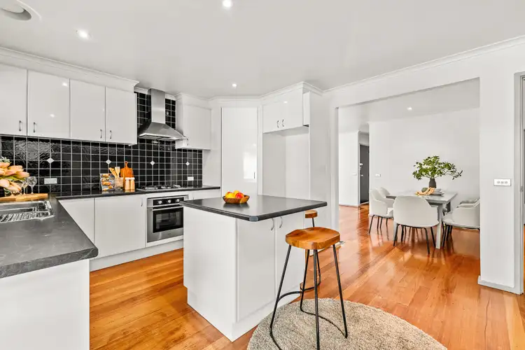Sixth view of Homely house listing, 21 Ponto Court, Endeavour Hills VIC 3802
