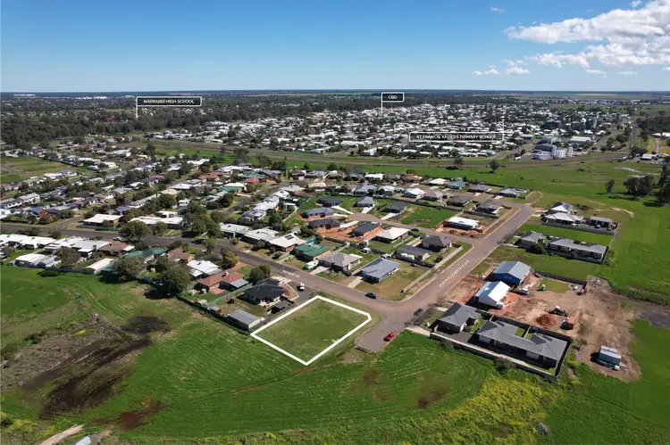 56 Regent Street, Narrabri NSW 2390