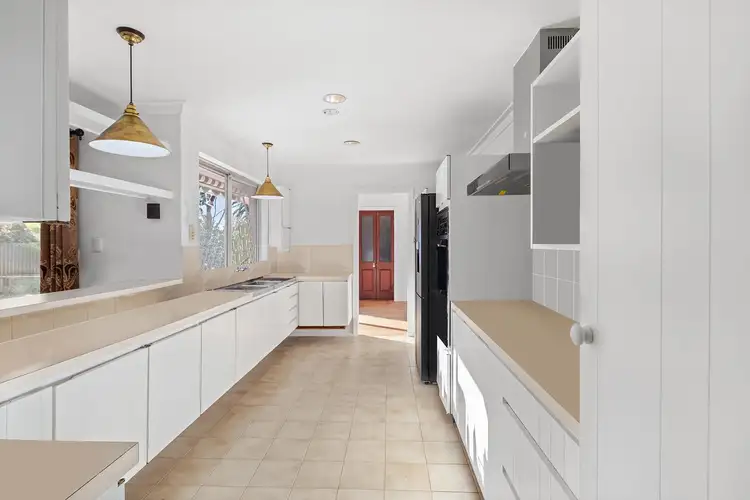 Sixth view of Homely house listing, 2 Desford Close, Shelley WA 6148