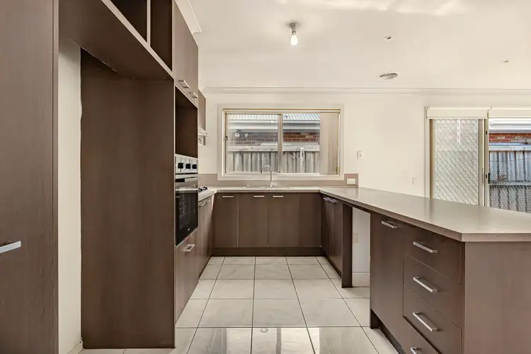 Fifth view of Homely house listing, 14 Silvergum Place, Cranbourne VIC 3977