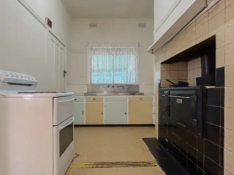 Third view of Homely house listing, 5 Chisholm Street, Swan Hill VIC 3585