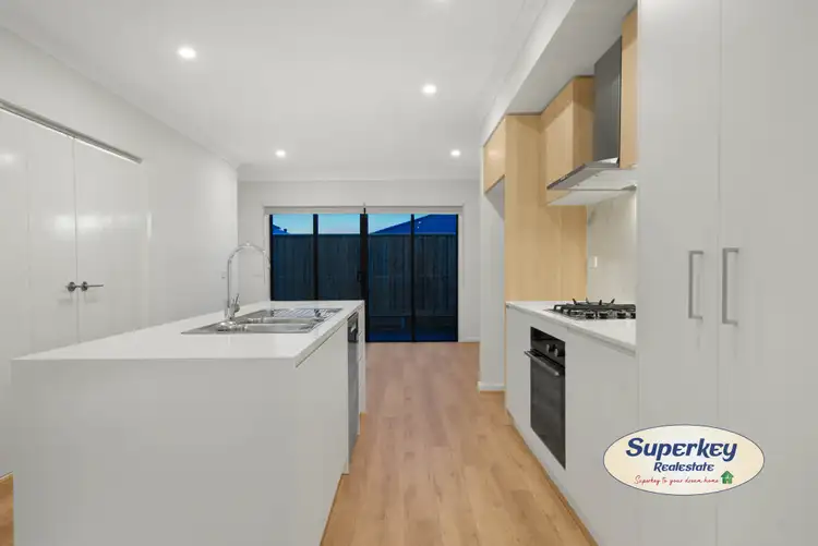 Fourth view of Homely townhouse listing, 6 Oswald Street, Tarneit VIC 3029