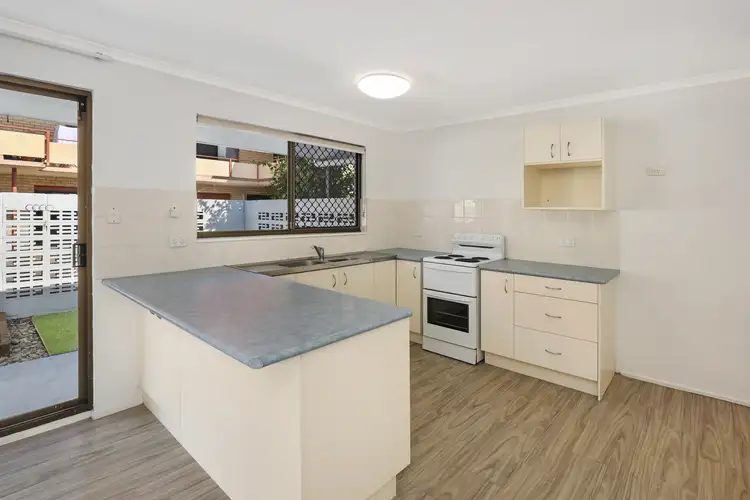 Fifth view of Homely unit listing, 2/21 Woomba Place, Mooloolaba QLD 4557