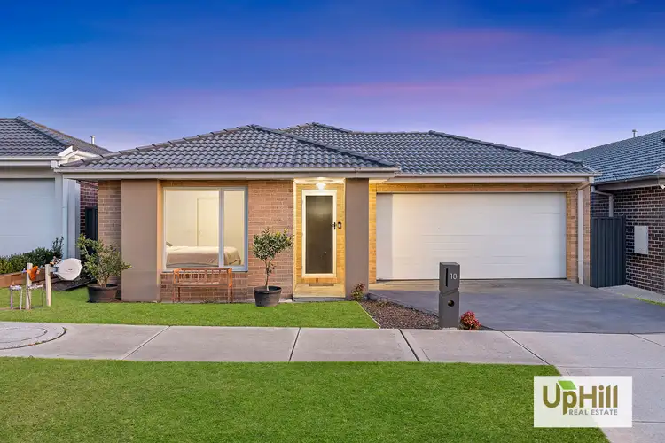 18 Vesna Avenue, Clyde North VIC 3978