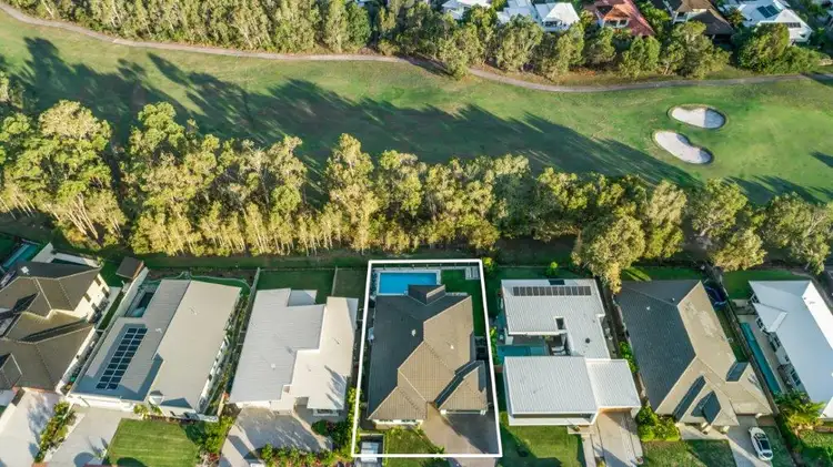 205 BALGOWNIE DRIVE