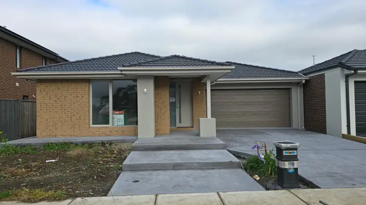 48B Artemis Drive, Cranbourne East VIC 3977