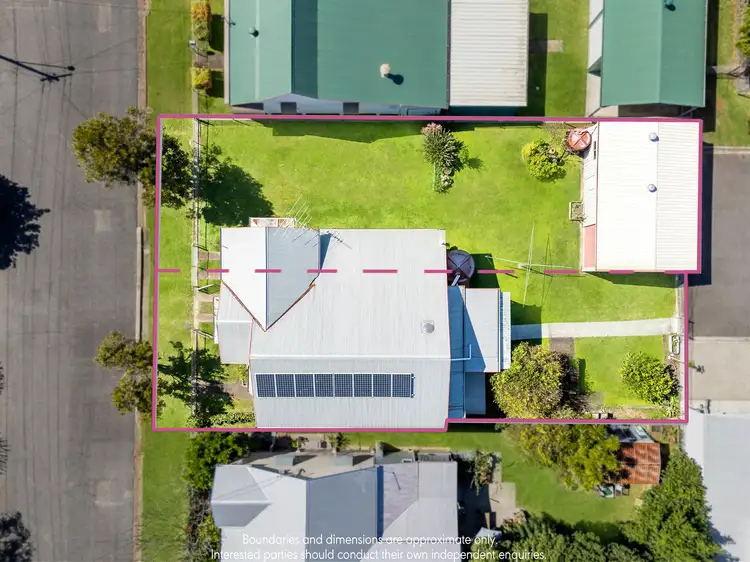 26 Bevington Street, Shorncliffe QLD 4017