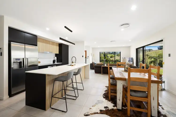 18 Observation Circuit, Nambour QLD 4560