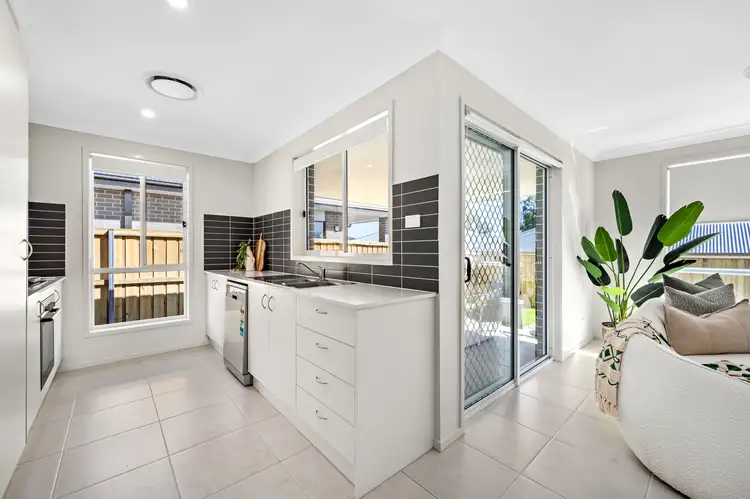 Fifth view of Homely house listing, 2/4 Caputar Way, Lochinvar NSW 2321