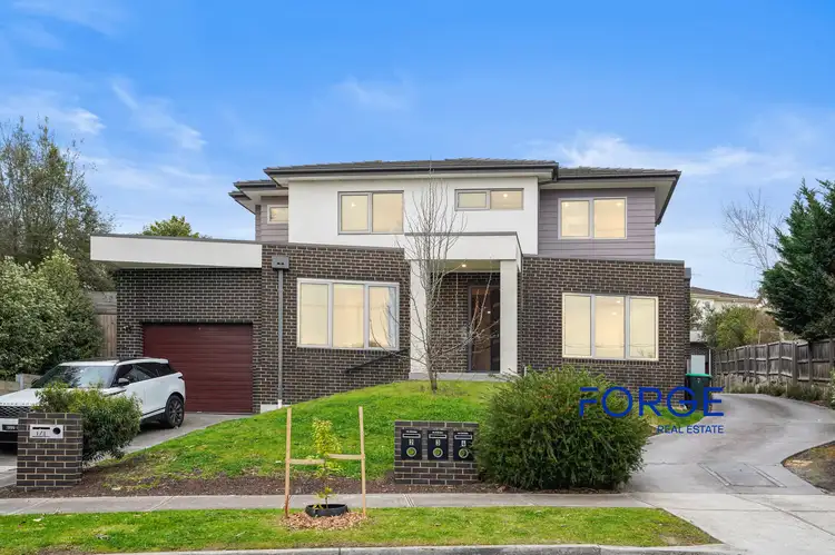 1/1 Malcolm Crescent, Doncaster VIC 3108